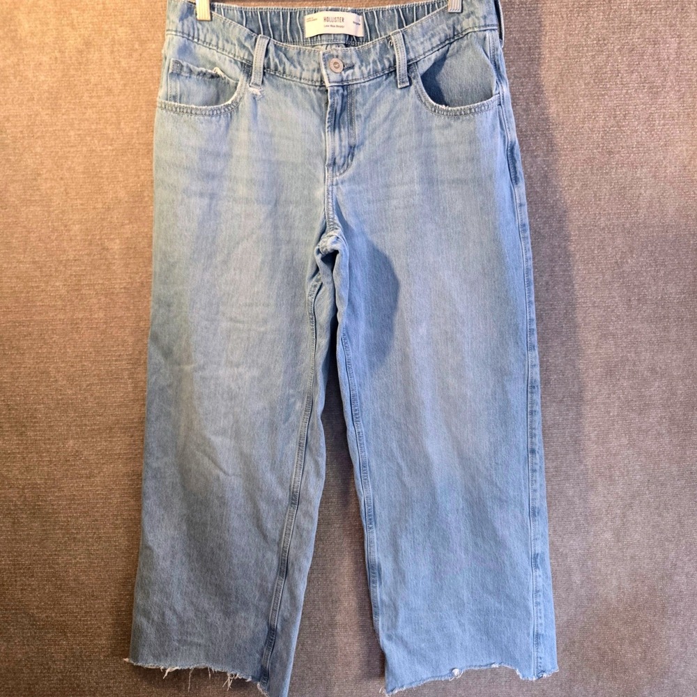 Hollister Low-Rise Baggy Jeans Womens Size L Light Wash Raw Hem Blue